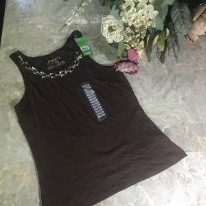 New with tags: Green Source Shirt